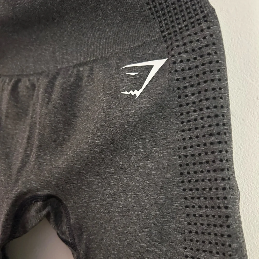 Gymshark Dark Grey Leggings - Picture 8 of 9